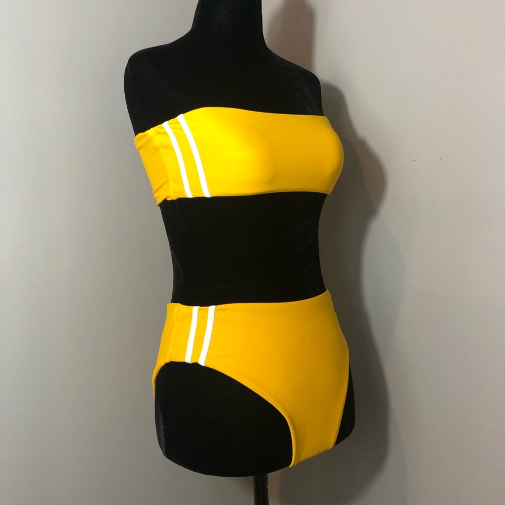 Yellow 2-piece high-waisted swimsuit